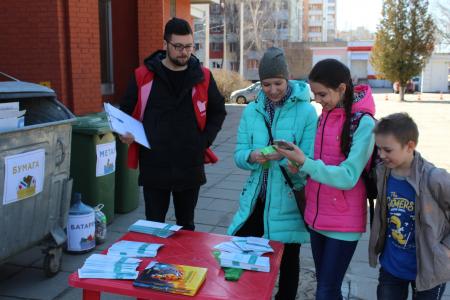 14 апреля 2018 года- акция по раздельному сбору мусора