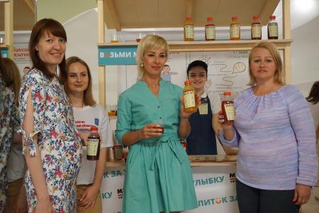 Члены общественной палаты Коломенского городского округа стали соорганизаторами акции «Напиток за улыбку»