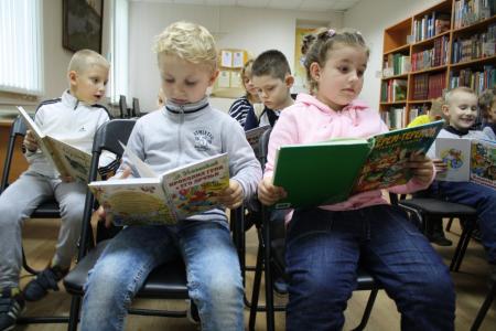 Библиотека посёлка Сергиевского стала победителем конкурса в рамках федерального проекта