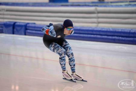 В первый день чемпионата России по конькобежному спорту установили два рекорда катка