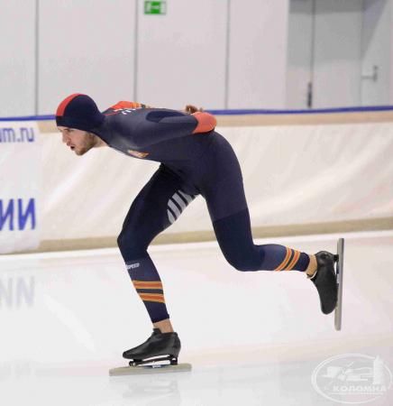 Коломенский спортсмен завоевал серебряную медаль на I этапе Кубка мира по конькобежному спорту среди юниоров
