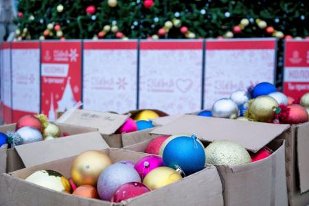 В МБУ «Коломенское благоустройство» рассказали, где и как хранится новогоднее украшение Коломны летом