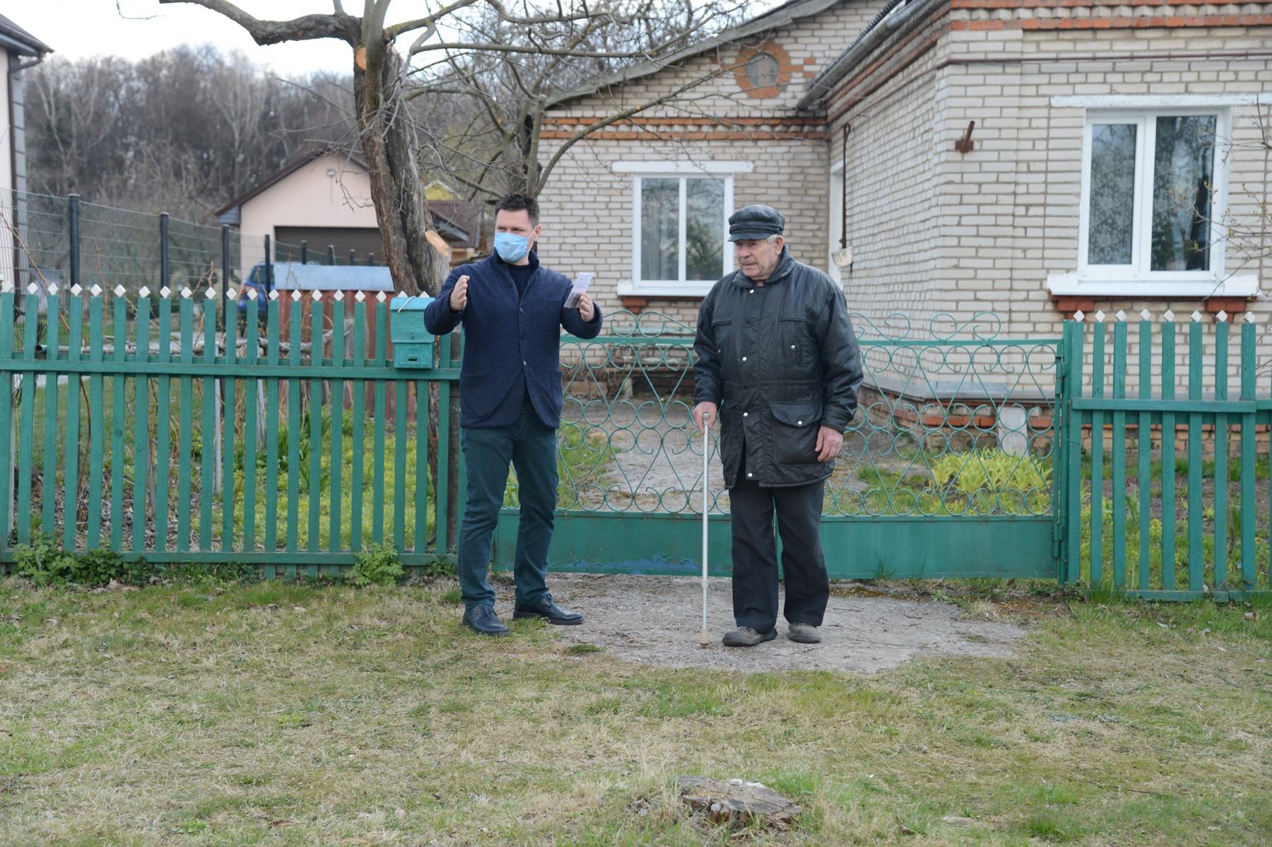 Территорию возле дома коломенского ветерана приведут в порядок сотрудники  МБУ «Коломенское благоустройство» » Администрация Городского округа Коломна  Московской области