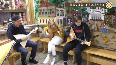 «Школа ремёсел» расскажет о секретах народных инструментов