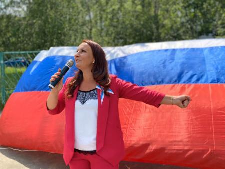 Коломенские дворцы культуры поздравили жителей с Днем России