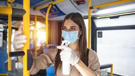 Мострансавто дополнительно закупило еще 5 тыс. литров антисептика для обработки рук