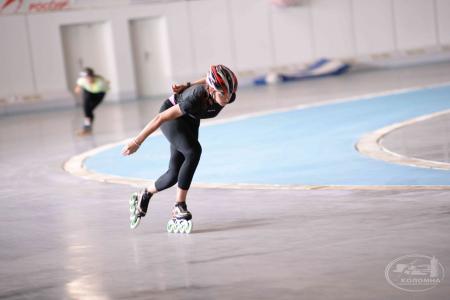 Как проходят тренировки спортсменов сборных команд в конькобежном центре "Коломна"