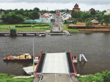 Бобреневский мост закрыт в связи с высоким уровнем воды