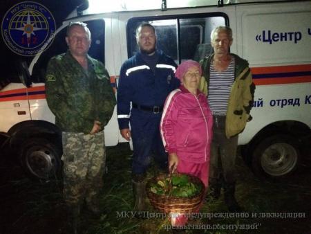 Коломенские спасатели нашли в лесу потерявшуюся жительницу