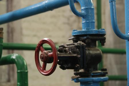 Более чем на 60 процентов выполнена сезонная подготовка тепловых узлов в многоквартирных жилых домах ООО «ДГХ»