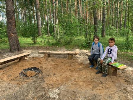 Скамейки-навигаторы установили на стихийном месте отдыха