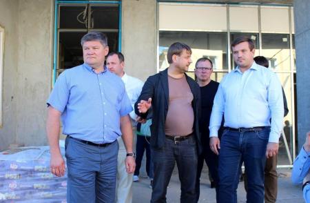 Министр строительного комплекса проверил готовность школы на 500 мест в поселке Пески