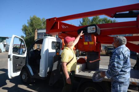 96 сотрудников ООО «ДГХ» приступили к плановому обучению по эксплуатации автомобильных гидравлических подъёмников