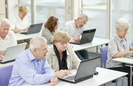 В Подмосковье более 900 предпенсионеров приступили к профессиональному обучению в рамках нацпроекта
