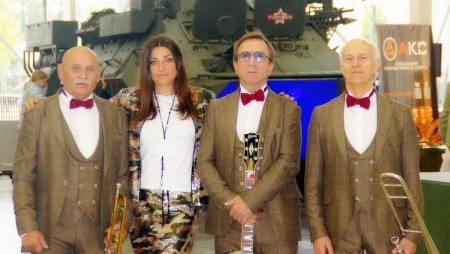 Легендарный ВИА «Лейся, песня» исполнит для коломенцев советские хиты