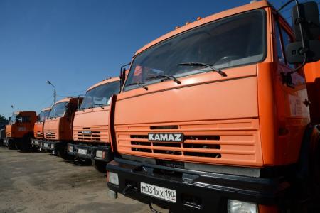 Более 70 автомобилей насчитывает транспортная служба Департамента городского хозяйства