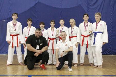 Коломенские каратисты привезли домой 30 медалей из Лобни