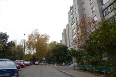 Заместитель министра благоустройства области Светлана Аипова проверила содержание внутриквартальной дорожной инфраструктуры в Коломне