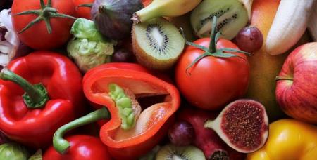 Коломенцев проконсультируют по правилам покупки овощей и фруктов