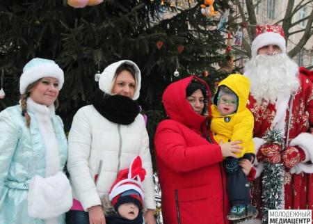 Дед Мороз и телеканал НТВ поздравили маленьких коломенцев с наступающим Новым годом