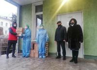 Доставка лекарств пациентам, автоволонтерство и помощь медикам: как «Единая Россия» отмечает день рождения