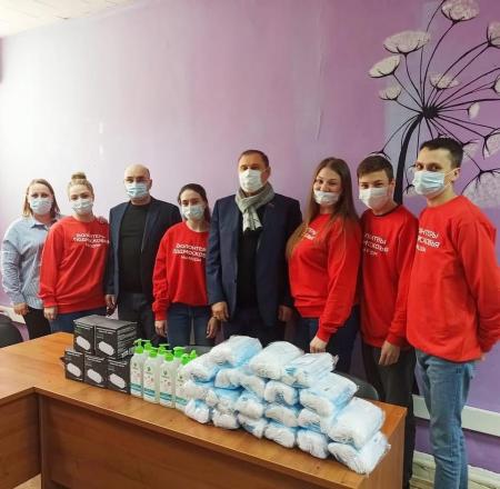 Депутат Московской областной Думы Игорь Исаев провёл встречу с волонтёрами Озёр