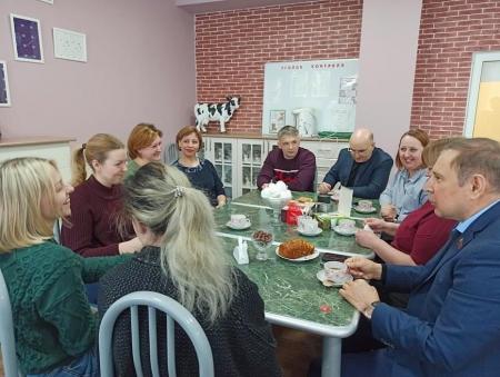 Депутат Московской областной Думы Игорь Исаев встретился с коллективом Озёрского социально-реабилитационного центра для несовершеннолетних