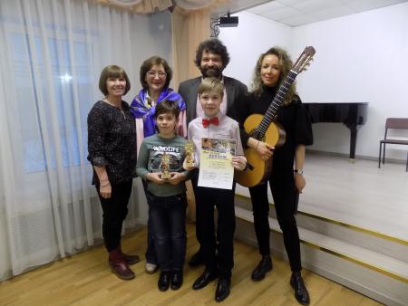 Гитаристы из Озёр успешно выступили на конкурсе «Мир гитары»