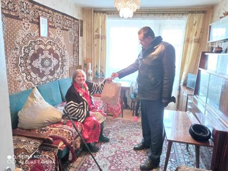 Депутат Московской областной Думы Андрей Голубев продолжает оказывать продовольственную помощь нуждающимся