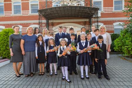 На территории Троицкого храма в Щурове работает новый корпус детского социально-реабилитационного центра