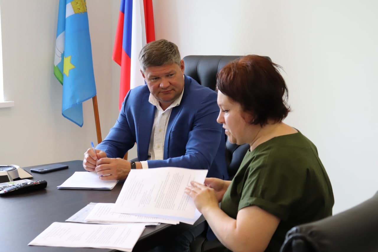 На личном приёме у главы Городского округа Коломна побывали пятеро озерчан На личном приёме у главы Городского округа Коломна побывали пятеро озерчан