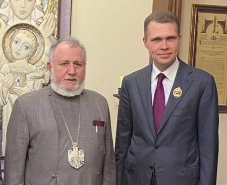 Никита Чаплин награжден высшей наградой Армянской церкви за гуманитарную миссию и сотрудничество между народами на постсоветском пространстве