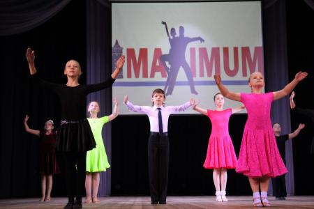 Открытый урок провели озёрские танцоры