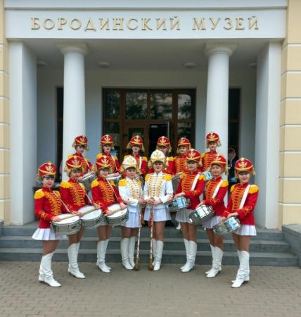 В фестивале детских духовых оркестров выступил ансамбль барабанщиц «Озерчанка»