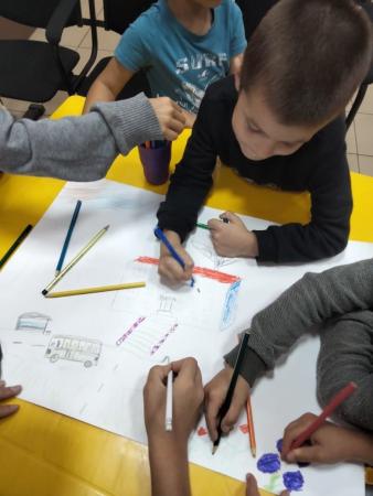 В Сосновском доме культуры прошел необычный День знаний для озерских детей