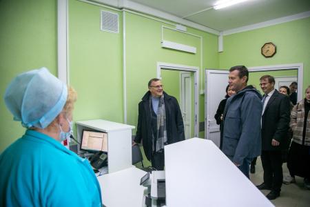 Обновленную Озёрскую ЦРБ посетил Александр Гречищев