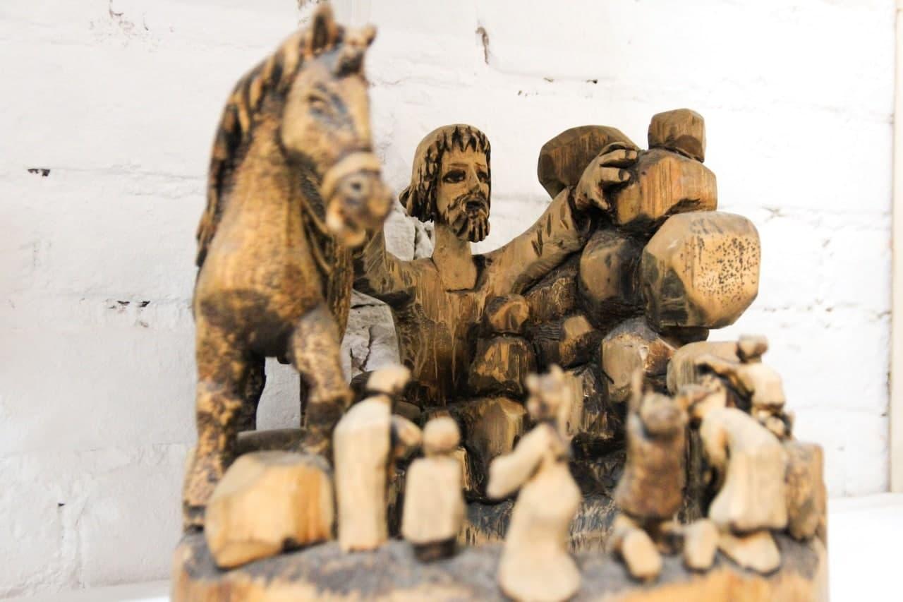 Коломенцы смогут бесплатно увидеть выставку деревянных скульптур Альберта Леонардова
