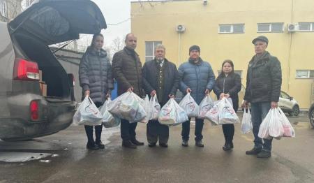Представители Общественной палаты собрали и передали предметы первой необходимой помощи беженцам из Донбасса