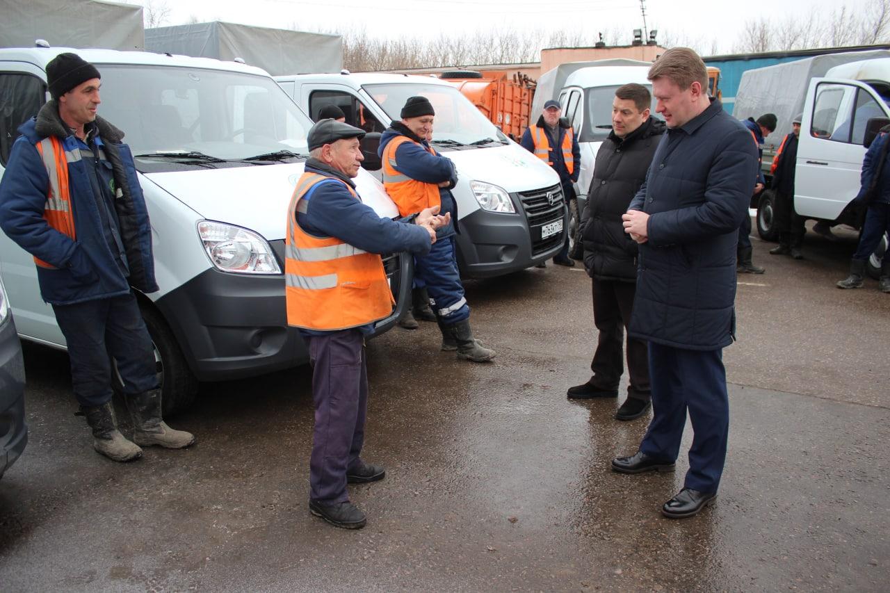 Месячник благоустройства в Коломне начался со смотра техники | 01.04.2022 |  Коломна - БезФормата