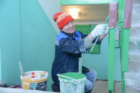 В Коломне активно идут работы по программе ремонта подъездов