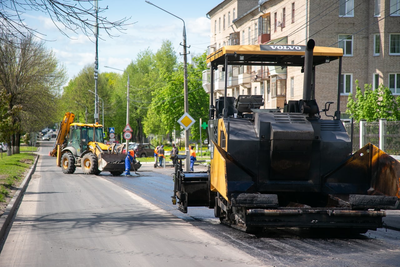 В Коломне продолжается первый этап кампании по дорожному ремонту |  19.05.2022 | Коломна - БезФормата