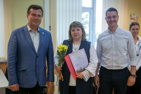 Александр Гречищев посетил озёрское отделение МосОблЕИРЦ