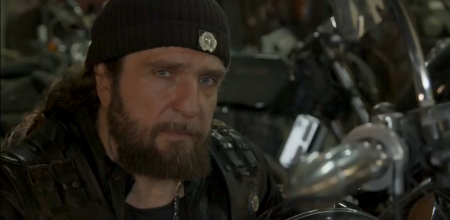 Президент мотоклуба &laquo;Ночные Волки&raquo; призывает всех мотоциклистов не рисковать и не пренебрегать экипировкой и ПДД