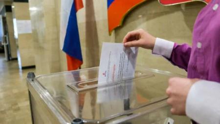 В Озёрах работает участок для голосования в рамках референдума о присоединении новых территорий к РФ