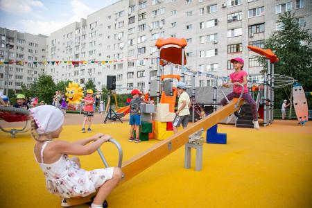 Голосование за выбор мест установки губернаторских детских площадок стартует 30 сентября