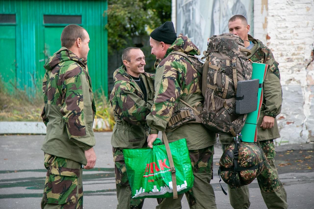 Коломенских мобилизованных напутствовал замминистра обороны РФ и глава округа