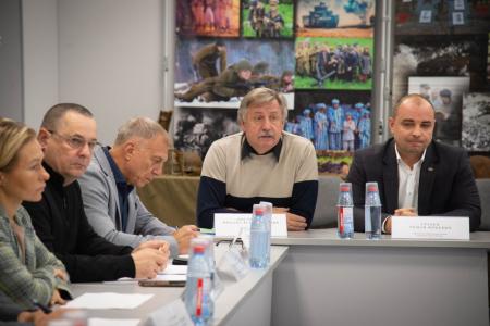 Общественная палата совместно с администрацией округа провели круглый стол по вопросам работы КПО &laquo;ЮГ&raquo;