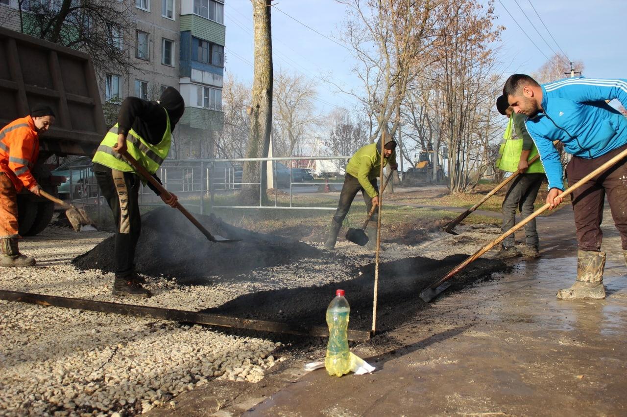 Коломенская школа Озерское шоссе. Благоустройство пешеходных переходов. Труд Коломна. Озёрское шоссе школа 14.