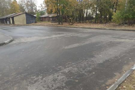 Работы по комплексному благоустройству прошли в трёх озёрских дворах