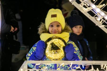 В Озёрах открыли Главную новогоднюю ёлку